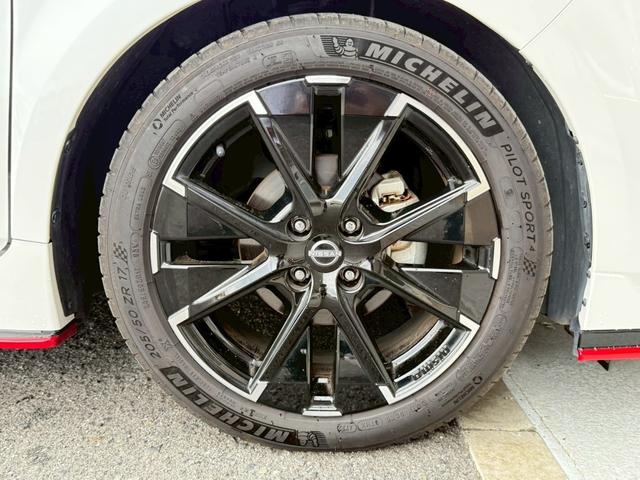 オーラ ニスモ 1オナ ETC2.0  シートヒーター デジタルミラー アラモニ プロパイ NCナビ 寒冷地仕様 ハンドルヒーター NISMO純正17型AW  NISMOエアロ LEDヘッドライト LEDフォグ(32枚目)
