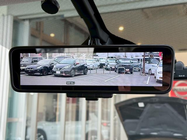 セレナ e-パワー ハイウェイスター 1オナ 9型純正ナビ シートヒータ プロパイ アラビュー ドラレコ ETC デジタルミラー 純正15インチAW  ハンドルヒーター 両側電動スライド LEDヘッドライト LEDフォグ 衝突軽減サポート(9枚目)