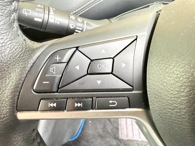 セレナ e-パワー ハイウェイスター 1オナ 9型純正ナビ シートヒータ プロパイ アラビュー ドラレコ ETC デジタルミラー 純正15インチAW  ハンドルヒーター 両側電動スライド LEDヘッドライト LEDフォグ 衝突軽減サポート(17枚目)