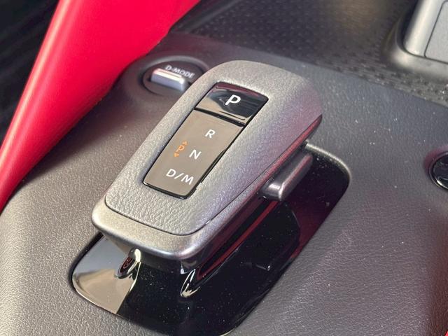 フェアレディＺ 　９速ＡＴ　ＮＣナビ　前後ドラレコ　デジタルルームミラー　フルセグＴＶ　ＢＯＳＥサウンド　シートヒータ　レイズ製１９インチ純正ＡＷ　バックカメラ　ＬＥＤヘッドライト　踏み間違い防止　ＳＯＳコール（13枚目）