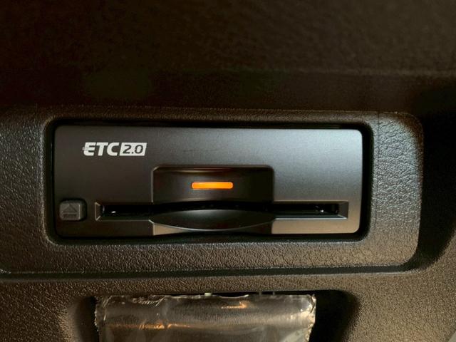 オーラ 　ＮＣナビ　プロパイ　全周囲Ｍ　寒冷地仕様　前後ドラレコ　ＥＴＣ２．０　デジタルルームミラ　シートヒータステアリングヒータ　ワイヤレス充電　１７インチＡＷ　ＳＯＳコール　革ブラックシートＢＯＳＥサウンド（12枚目）