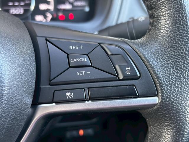 ノート ｅ－パワー　メダリスト　ナビＴＶ　前後ドラレコ　ＥＴＣ　全周囲Ｍ　追従クルコン　デジタルルームミラ　ハーフレザーシート　ＬＥＤヘッドライト　ハイビームアシスト　エマブレ　踏み間違い防止　障害物センサー（9枚目）