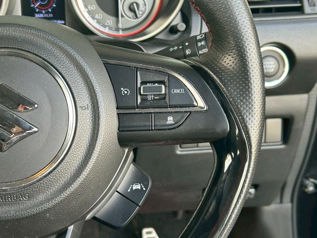 スイフトスポーツ ベースグレード 1オナ 6速MT車 7型ナビ ドラレコ前後 全周囲カメラ 追従クルコン ETC LEDヘッドライト フォグランプ ブレーキアシスト プッシュスタート TVスイッチ シートヒーター ステアリングスイッチ(13枚目)