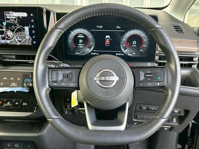 セレナ ｅ－パワー　ハイウェイスターＶ　ＮＣ１２．３ナビ　ＨＯＴプラスＰＫＧ　プロパイ　全周囲Ｍ　ドラレコ前後　ＥＴＣ２．０　ワイヤレス充電　アダクティブＬＥＤヘッド　両側電動スライドドア　シートヒータ　ステアリングヒータ（7枚目）