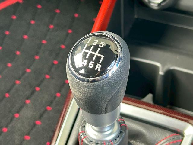 スイフトスポーツ ベースグレード　１オナ　ＨＫＳマフラ　６速ＭＴ　ディスプレイオーディオ　デジタルルームミラー　Ｂカメラ　シートヒータ　クリアランスソナー　ＥＴＣ　ＬＥＤヘッドライト　純正１７インチＡＷ　衝突被害軽減ブレーキ（12枚目）