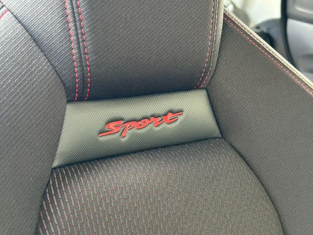 スイフトスポーツ ベースグレード　１オナ　ＨＫＳマフラ　６速ＭＴ　ディスプレイオーディオ　デジタルルームミラー　Ｂカメラ　シートヒータ　クリアランスソナー　ＥＴＣ　ＬＥＤヘッドライト　純正１７インチＡＷ　衝突被害軽減ブレーキ（21枚目）