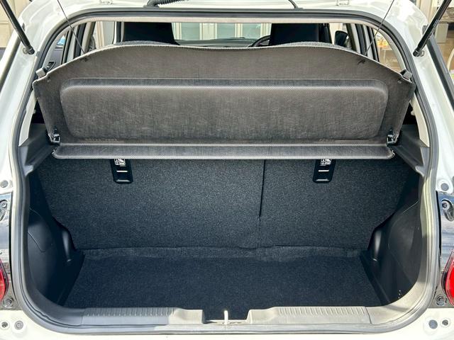 スイフトスポーツ ベースグレード　１オナ　ＨＫＳマフラ　６速ＭＴ　ディスプレイオーディオ　デジタルルームミラー　Ｂカメラ　シートヒータ　クリアランスソナー　ＥＴＣ　ＬＥＤヘッドライト　純正１７インチＡＷ　衝突被害軽減ブレーキ（25枚目）