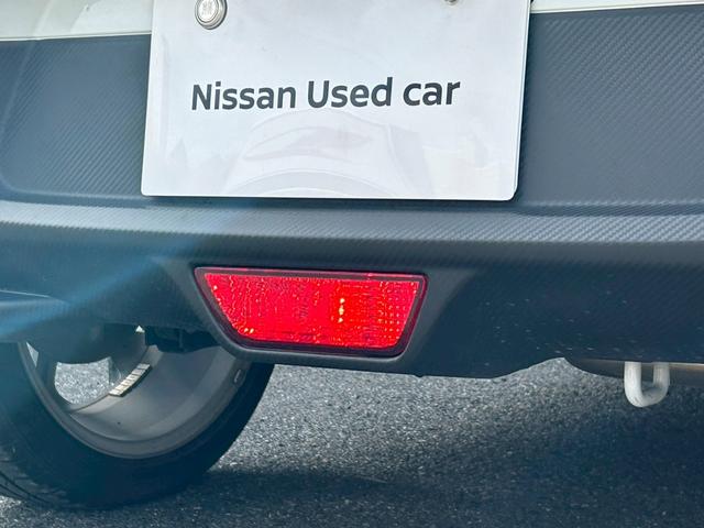 スイフトスポーツ ベースグレード　１オナ　ＨＫＳマフラ　６速ＭＴ　ディスプレイオーディオ　デジタルルームミラー　Ｂカメラ　シートヒータ　クリアランスソナー　ＥＴＣ　ＬＥＤヘッドライト　純正１７インチＡＷ　衝突被害軽減ブレーキ（26枚目）