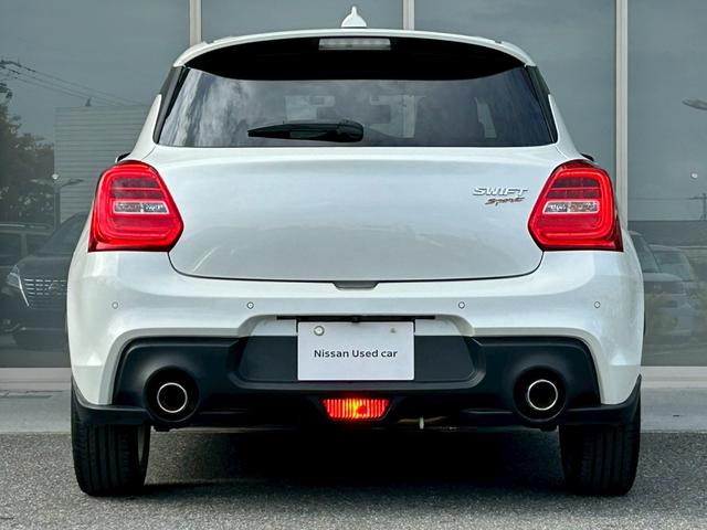 スイフトスポーツ ベースグレード　１オナ　ＨＫＳマフラ　６速ＭＴ　ディスプレイオーディオ　デジタルルームミラー　Ｂカメラ　シートヒータ　クリアランスソナー　ＥＴＣ　ＬＥＤヘッドライト　純正１７インチＡＷ　衝突被害軽減ブレーキ（33枚目）