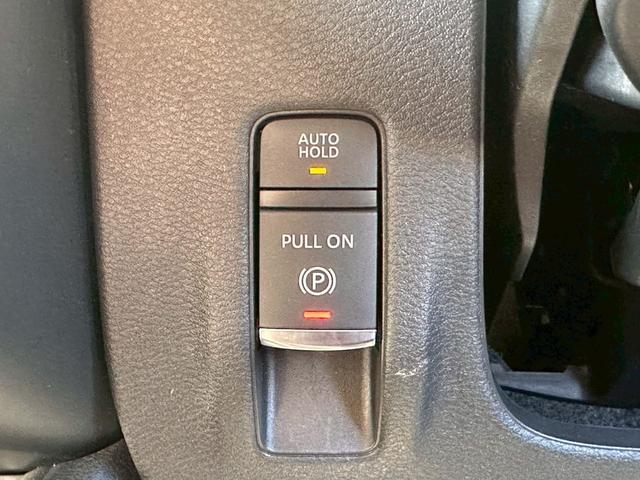 セレナ ｅ－パワー　ルキシオン　ＮＣ１２．３ナビ　後席モニタ　フロントエアロ３点オプション　プロパイロット２．０　　　全周囲Ｍ　　　シートヒータ　ヘッドアップディスプレイ　合皮シート　ワイヤレス充電　両側電動スライド（13枚目）