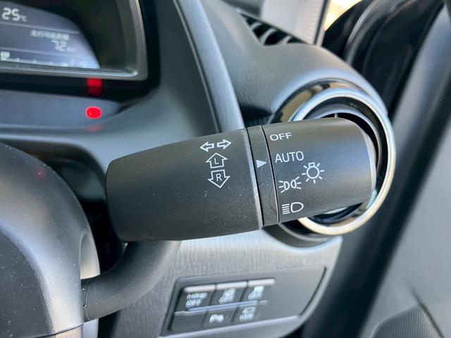 ＭＡＺＤＡ２ １５Ｓ　スマートエディション　１オナ　メーカナビ　ドラレコ前後　ＥＴＣ　全周囲Ｍ　ＬＥＤヘッドライト　障害物センサ　ブラインドスポット　プッシュスタート　ＭＴモード　アイドリングストップ（12枚目）