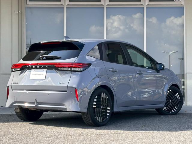 オーラ Ｇ　レザーエディション　ＭＣ後　ＮＣナビ　プロパイ　全周囲Ｍ　ＥＴＣ２．０　ＢＯＳＥサウンド　ワイヤレス充電　ＳＯＳコール　パワーシート　デジタルルームミラ　アダクティブＬＥＤヘッドライト　ブラック革シート（2枚目）