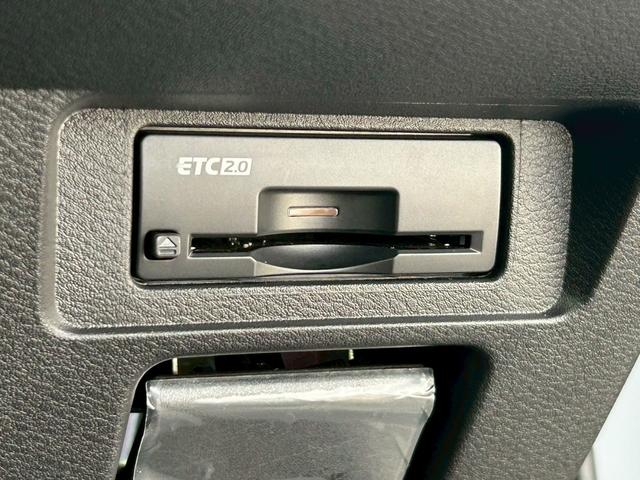オーラ Ｇ　レザーエディション　ＭＣ後　ＮＣナビ　プロパイ　全周囲Ｍ　ＥＴＣ２．０　ＢＯＳＥサウンド　ワイヤレス充電　ＳＯＳコール　パワーシート　デジタルルームミラ　アダクティブＬＥＤヘッドライト　ブラック革シート（11枚目）
