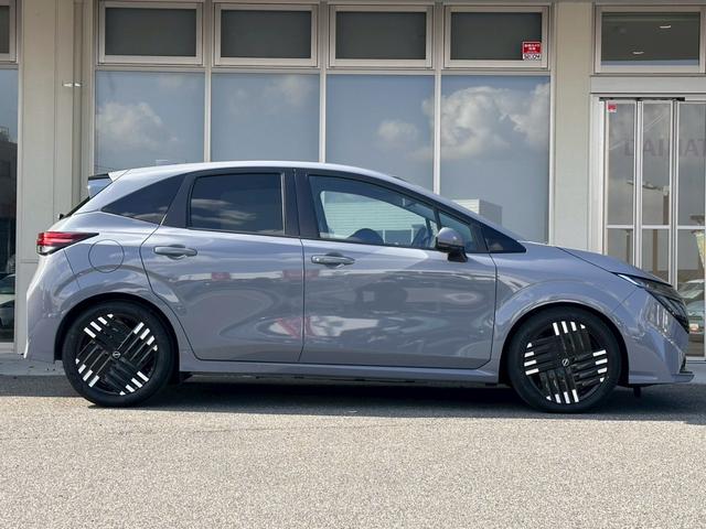 オーラ Ｇ　レザーエディション　ＭＣ後　ＮＣナビ　プロパイ　全周囲Ｍ　ＥＴＣ２．０　ＢＯＳＥサウンド　ワイヤレス充電　ＳＯＳコール　パワーシート　デジタルルームミラ　アダクティブＬＥＤヘッドライト　ブラック革シート（43枚目）