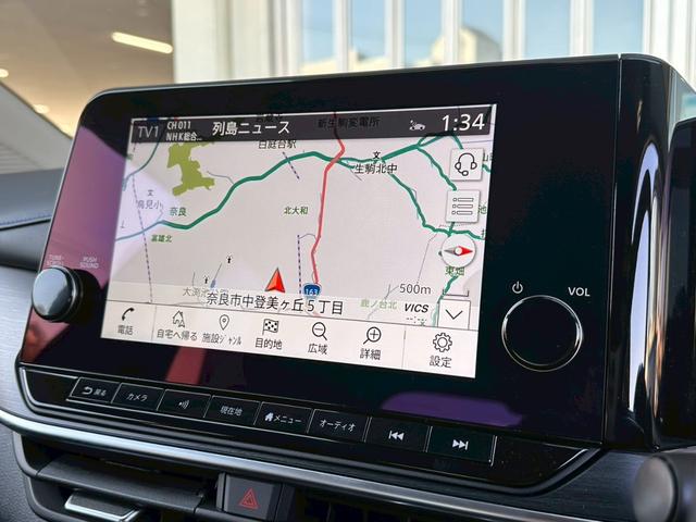 オーラ オーテック　スポーツスペック　ＮＣナビ　プロパイ　全周囲Ｍ　寒冷地仕様　シートヒータ　ステアリングヒータ　レザーシート　ＢＯＳＥサウンド　ワイヤレス充電　デジタルルームミラ　アダクティブＬＥＤヘッドライト　ディスプレイオーディオ（9枚目）