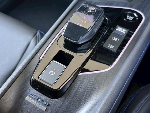 オーラ オーテック　スポーツスペック　ＮＣナビ　プロパイ　全周囲Ｍ　寒冷地仕様　シートヒータ　ステアリングヒータ　レザーシート　ＢＯＳＥサウンド　ワイヤレス充電　デジタルルームミラ　アダクティブＬＥＤヘッドライト　ディスプレイオーディオ（18枚目）