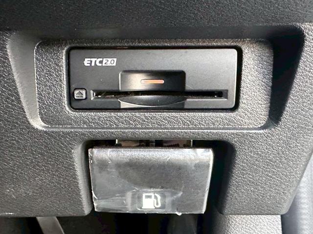 オーラ ニスモ NCナビ フルセグTV プロパイロット アラウンドビューモニタ デジタルミラ ブラックレザーシート エマブレ 踏み間違い防止 障害物センサー 純正17インチAW LEDヘッドライト NISMO(10枚目)