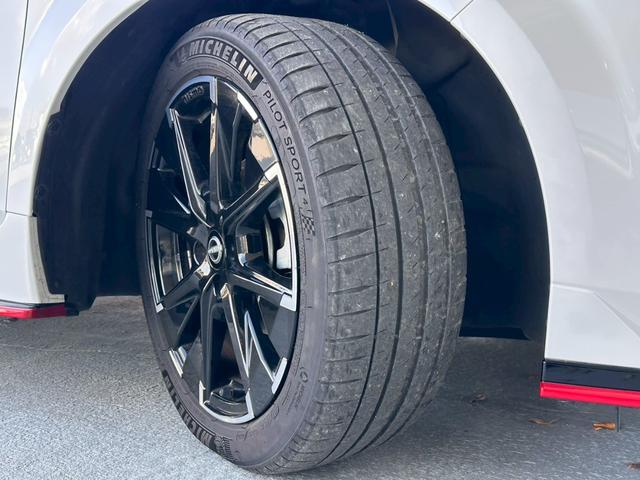 オーラ ニスモ NCナビ フルセグTV プロパイロット アラウンドビューモニタ デジタルミラ ブラックレザーシート エマブレ 踏み間違い防止 障害物センサー 純正17インチAW LEDヘッドライト NISMO(28枚目)