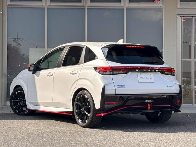 オーラ ニスモ NCナビ フルセグTV プロパイロット アラウンドビューモニタ デジタルミラ ブラックレザーシート エマブレ 踏み間違い防止 障害物センサー 純正17インチAW LEDヘッドライト NISMO(34枚目)