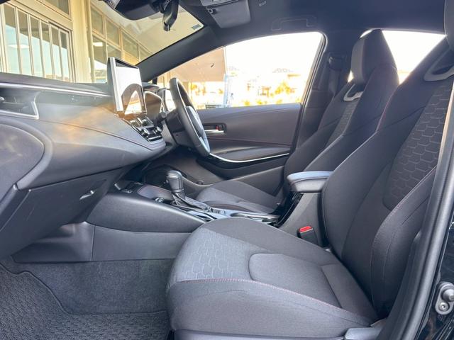 カローラスポーツ ハイブリッドG Z レンタアップ 純10.5コネクティッドナビ フルセグTV バックカメラ シート/ハンドルヒーター ETC2.0 ドラレコ LEDヘッド トヨタセーフティセンス プリクラッシュセーフティ コーナーセンサ(19枚目)