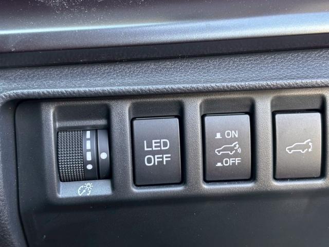 レヴォーグ STIスポーツ EX ブラックインテリアセレクション 11.6インチナビ STIフロントグリル ドラレコ ETC ハーマンカードンサウンドシステム ブラック/グレーハーフレザーシート アダクティブLEDヘッドライト トノカバ アイサイトセーフティプラス(13枚目)