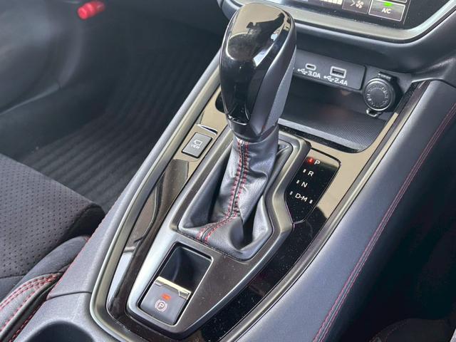 レヴォーグ STIスポーツ EX ブラックインテリアセレクション 11.6インチナビ STIフロントグリル ドラレコ ETC ハーマンカードンサウンドシステム ブラック/グレーハーフレザーシート アダクティブLEDヘッドライト トノカバ アイサイトセーフティプラス(15枚目)