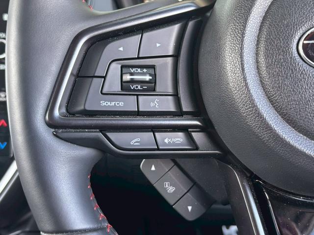 レヴォーグ STIスポーツ EX ブラックインテリアセレクション 11.6インチナビ STIフロントグリル ドラレコ ETC ハーマンカードンサウンドシステム ブラック/グレーハーフレザーシート アダクティブLEDヘッドライト トノカバ アイサイトセーフティプラス(17枚目)