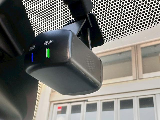 デイズ ボレロ　Ｘ　純正９型ナビ　ドラレコ前後　ＥＴＣ　アラウンドビュ　専用ＡＷ　専用室内　プッシュスタート　スマートキー　衝突被害軽減ブレーキ　踏み間違い防止　障害物センサー　レーンキープアシスト（10枚目）