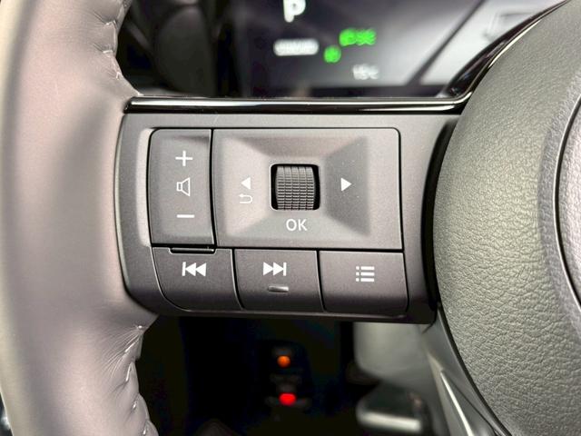 セレナ e-パワー ハイウェイスターV NC12.3ナビ 後席モニタ 寒冷地仕様 ドラレコ前後 ETC2.0 プロパイロット アラウンドビュ シートヒータ ステアリングヒータ デジタルルームミラ 両側電動スライドドア アダクティブLED(19枚目)