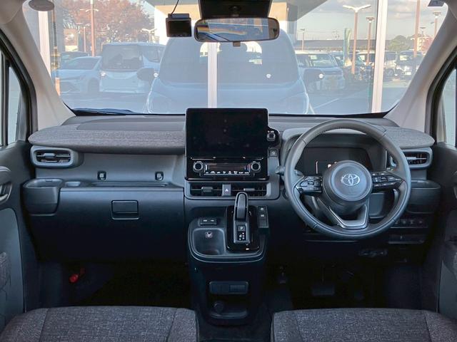 シエンタ ハイブリッドＺ　純正１０．５インチナビ　ドラレコ　ＥＴＣ　パノラミックビューＭ　フルセグＴＶ　両オートスライド　クルコン　ＬＥＤヘッド　ＳＯＳコール　トヨタセーフティセンス　プリクラッシュセーフティ　コーナーセンサー（5枚目）