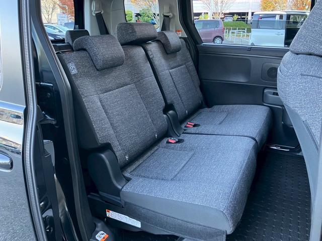 シエンタ ハイブリッドＺ　純正１０．５インチナビ　ドラレコ　ＥＴＣ　パノラミックビューＭ　フルセグＴＶ　両オートスライド　クルコン　ＬＥＤヘッド　ＳＯＳコール　トヨタセーフティセンス　プリクラッシュセーフティ　コーナーセンサー（17枚目）