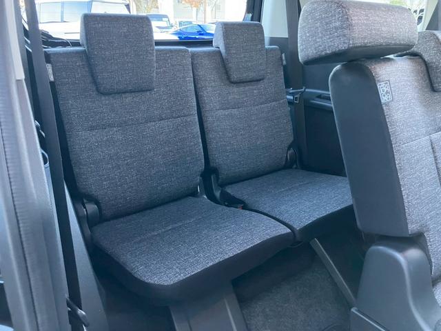 シエンタ ハイブリッドＺ　純正１０．５インチナビ　ドラレコ　ＥＴＣ　パノラミックビューＭ　フルセグＴＶ　両オートスライド　クルコン　ＬＥＤヘッド　ＳＯＳコール　トヨタセーフティセンス　プリクラッシュセーフティ　コーナーセンサー（18枚目）