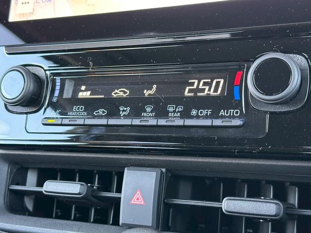 シエンタ ハイブリッドＺ　純正１０．５インチナビ　ドラレコ　ＥＴＣ　パノラミックビューＭ　フルセグＴＶ　両オートスライド　クルコン　ＬＥＤヘッド　ＳＯＳコール　トヨタセーフティセンス　プリクラッシュセーフティ　コーナーセンサー（11枚目）