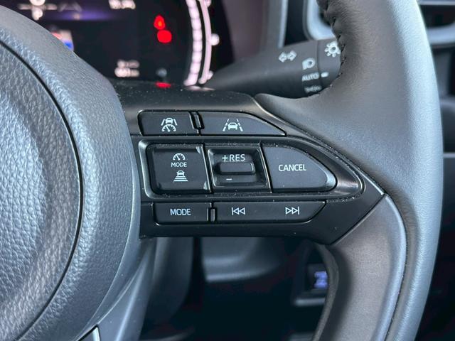 シエンタ ハイブリッドＺ　純正１０．５インチナビ　ドラレコ　ＥＴＣ　パノラミックビューＭ　フルセグＴＶ　両オートスライド　クルコン　ＬＥＤヘッド　ＳＯＳコール　トヨタセーフティセンス　プリクラッシュセーフティ　コーナーセンサー（16枚目）