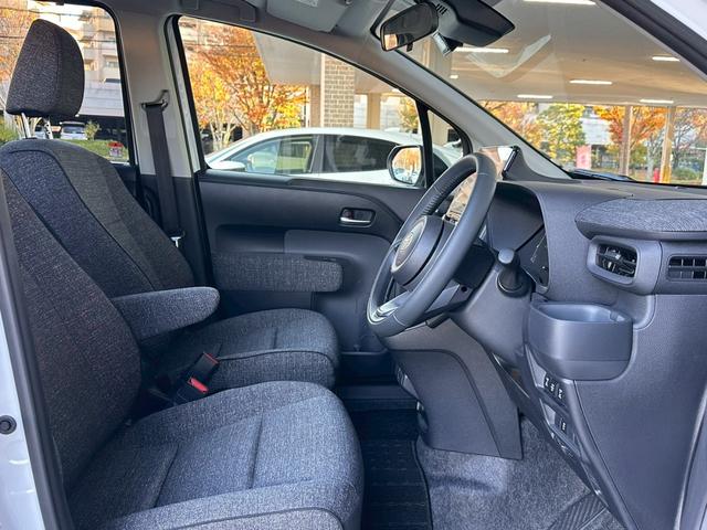 シエンタ ハイブリッドＺ　純正１０．５インチナビ　ドラレコ　ＥＴＣ　パノラミックビューＭ　フルセグＴＶ　両オートスライド　クルコン　ＬＥＤヘッド　ＳＯＳコール　トヨタセーフティセンス　プリクラッシュセーフティ　コーナーセンサー（19枚目）