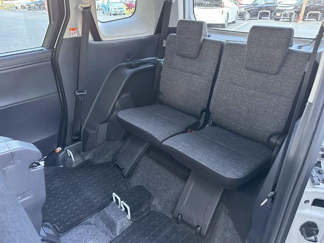 シエンタ ハイブリッドＺ　純正１０．５インチナビ　ドラレコ　ＥＴＣ　パノラミックビューＭ　フルセグＴＶ　両オートスライド　クルコン　ＬＥＤヘッド　ＳＯＳコール　トヨタセーフティセンス　プリクラッシュセーフティ　コーナーセンサー（24枚目）