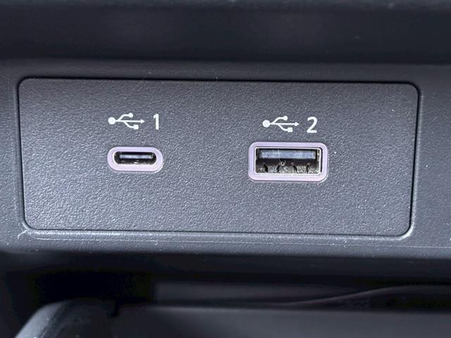 ノート Ｘ　ＮＣナビ　ドラレコ前後　ＥＴＣ２．０　全周囲Ｍ　プロパイ　１オナ　純正フロントリアメッキフィニッシャー　アダクティブＬＥＤヘッドライト　デジタルルームミラー　衝突被害軽減ブレーキ　踏み間違い防止（10枚目）