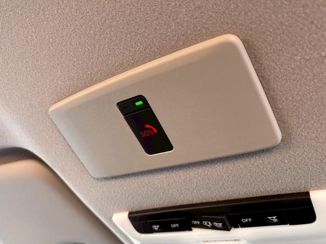 ノート Ｘ　ＮＣナビ　ドラレコ前後　ＥＴＣ２．０　全周囲Ｍ　プロパイ　１オナ　純正フロントリアメッキフィニッシャー　アダクティブＬＥＤヘッドライト　デジタルルームミラー　衝突被害軽減ブレーキ　踏み間違い防止（14枚目）