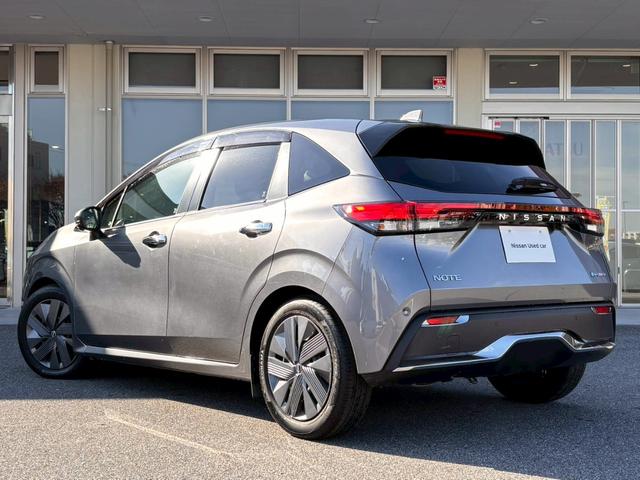 ノート Ｘ　ＮＣナビ　ドラレコ前後　ＥＴＣ２．０　全周囲Ｍ　プロパイ　１オナ　純正フロントリアメッキフィニッシャー　アダクティブＬＥＤヘッドライト　デジタルルームミラー　衝突被害軽減ブレーキ　踏み間違い防止（32枚目）