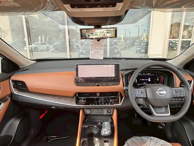 エクストレイル Ｇ　ｅ－４ＯＲＣＥ　登録済未使用車　サンルーフ　ＢＯＳＥ　ナッパレザ　ルーフレール　アダクティブＬＥＤヘッドライト　ＮＣナビ　フルセグＴＶ　ＥＴＣ２．０　プロパイロット　アラウンドビュー　シートヒータ　電動シート（5枚目）