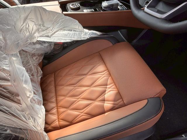 エクストレイル Ｇ　ｅ－４ＯＲＣＥ　登録済未使用車　サンルーフ　ＢＯＳＥ　ナッパレザ　ルーフレール　アダクティブＬＥＤヘッドライト　ＮＣナビ　フルセグＴＶ　ＥＴＣ２．０　プロパイロット　アラウンドビュー　シートヒータ　電動シート（21枚目）