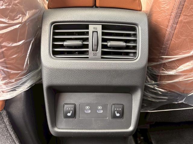 エクストレイル Ｇ　ｅ－４ＯＲＣＥ　登録済未使用車　サンルーフ　ＢＯＳＥ　ナッパレザ　ルーフレール　アダクティブＬＥＤヘッドライト　ＮＣナビ　フルセグＴＶ　ＥＴＣ２．０　プロパイロット　アラウンドビュー　シートヒータ　電動シート（28枚目）