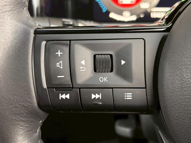 オーラ G レザーエディション NCナビ プロパイ 全周囲M 前後ドラレコ ETC2.0 BOSEサウンド デジタルルームミラ ワイヤレス充電 黒レザーシート SOSコール 衝突被害軽減ブレーキ 踏み間違い防止 障害物センサー(13枚目)