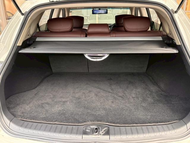 スカイラインクロスオーバー ３７０ＧＴ　タイプＰ　ＮＣナビ　プロパイ　全周囲Ｍ　前後ドラレコ　ＥＴＣ２．０　ＢＯＳＥサウンド　デジタルルームミラ　ワイヤレス充電　黒レザーシート　ＳＯＳコール　衝突被害軽減ブレーキ　踏み間違い防止　障害物センサー（27枚目）