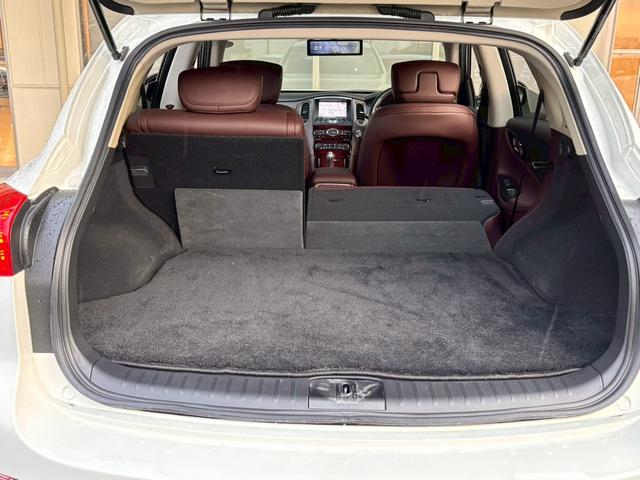 スカイラインクロスオーバー ３７０ＧＴ　タイプＰ　ＮＣナビ　プロパイ　全周囲Ｍ　前後ドラレコ　ＥＴＣ２．０　ＢＯＳＥサウンド　デジタルルームミラ　ワイヤレス充電　黒レザーシート　ＳＯＳコール　衝突被害軽減ブレーキ　踏み間違い防止　障害物センサー（30枚目）