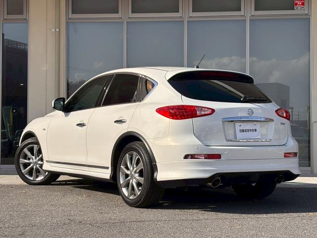 スカイラインクロスオーバー ３７０ＧＴ　タイプＰ　ＮＣナビ　プロパイ　全周囲Ｍ　前後ドラレコ　ＥＴＣ２．０　ＢＯＳＥサウンド　デジタルルームミラ　ワイヤレス充電　黒レザーシート　ＳＯＳコール　衝突被害軽減ブレーキ　踏み間違い防止　障害物センサー（36枚目）