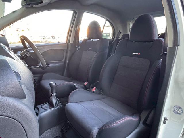 マーチ ニスモ S HKSマフラ 純正ナビ ドラレコ ETC フルセグTV 外品LEDヘッドライト バックカメラ スマートキー プッシュスタート 専用AW 専用エアロ 専用シート(19枚目)