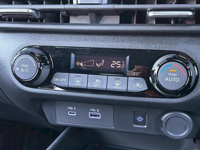 オーラ G レザーエディション MC後 NCナビ プロパイ 全周囲M 前後ドラレコ ETC2.0 1オナ BOSEサウンド ワイヤレス充電 SOSコール パワーシート デジタルルームミラ アダクティブLEDヘッドライト ブラック革(11枚目)