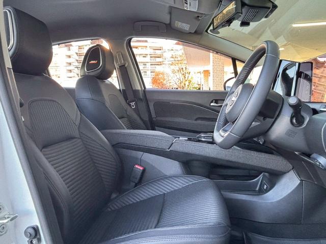 オーラ G レザーエディション MC後 NCナビ プロパイ 全周囲M 前後ドラレコ ETC2.0 1オナ BOSEサウンド ワイヤレス充電 SOSコール パワーシート デジタルルームミラ アダクティブLEDヘッドライト ブラック革(23枚目)