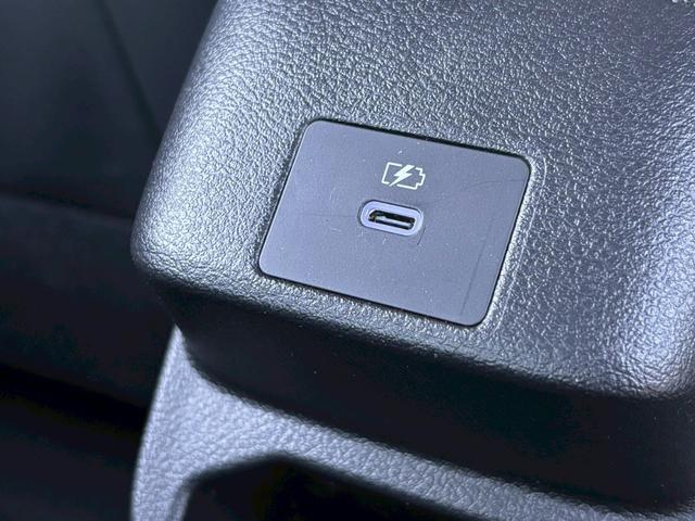 オーラ G レザーエディション MC後 NCナビ プロパイ 全周囲M 前後ドラレコ ETC2.0 1オナ BOSEサウンド ワイヤレス充電 SOSコール パワーシート デジタルルームミラ アダクティブLEDヘッドライト ブラック革(28枚目)